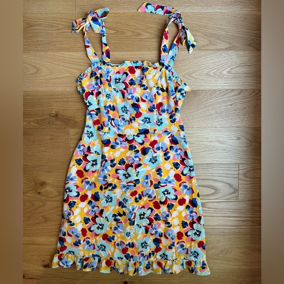 BCBG Floral Dress size 4 - Picture 2 of 7